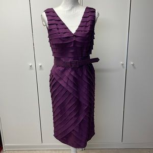 Once worn Adriana Papell V-neck sleeveless tiered dress size 12, like New w/belt